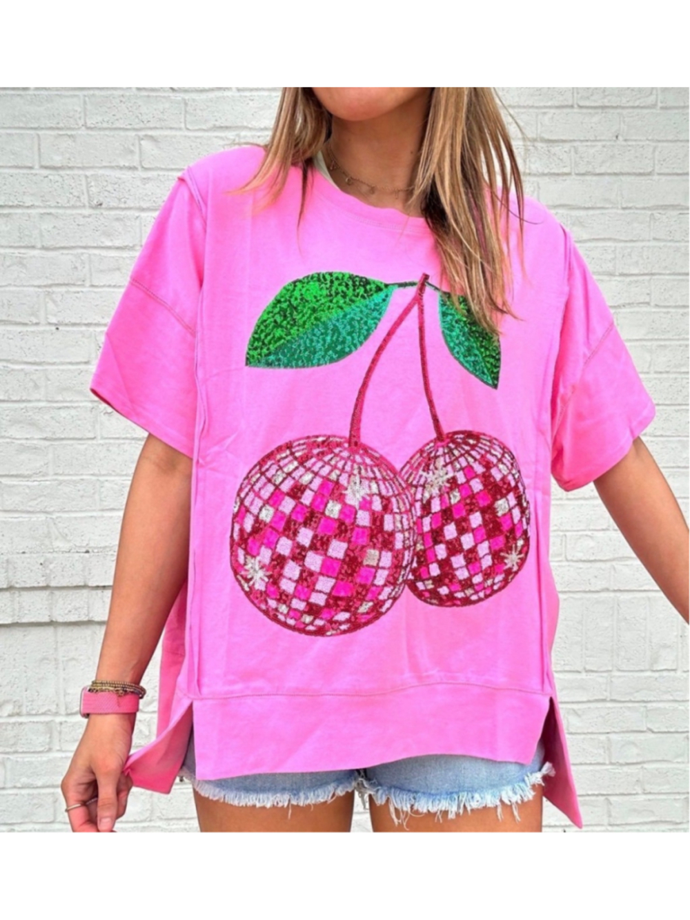 Fantastic Fawn Sequin Disco Ball Cherry Pink Oversized T-Shirt Top Women’s Large